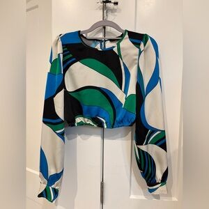 House of Harlow 1960 Abstract Blue and Green Cropped Blouse.